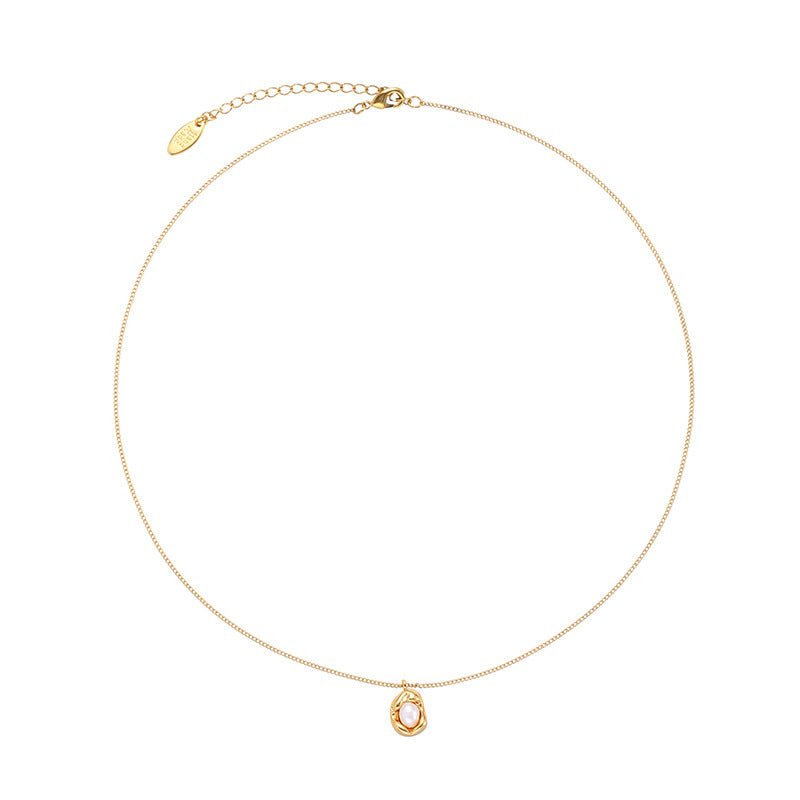 LIA GOLD PEARL NECKLACE