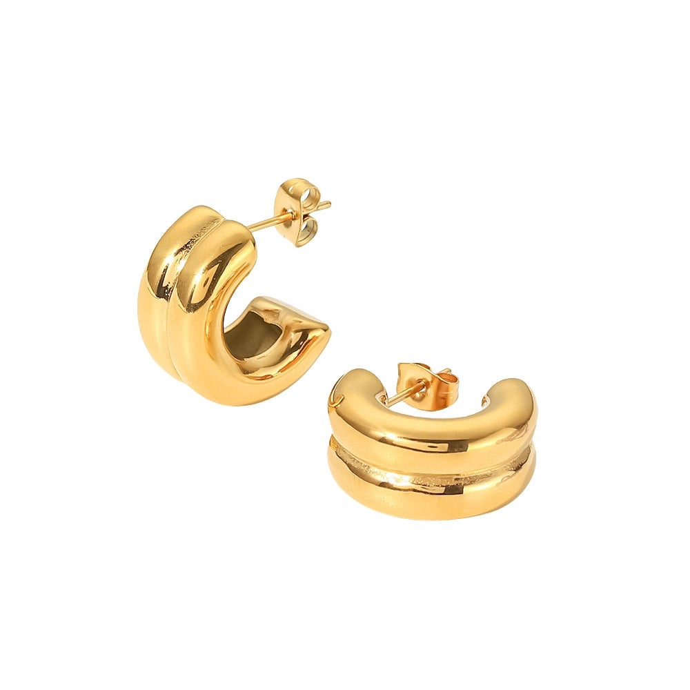 LIZ GOLD HOOP EARRINGS